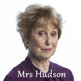 Photo de Mrs Hudson, interprétée par Una Stubbs, dans la série Sherlock
