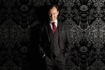 Photo promotionnelle du premier épisode de la saison 2 de Sherlock (Mycroft Holmes)